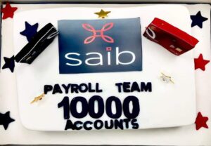 بالصور.. موظفو «saib» يحتفلون بتحقيق أكثر من 10 آلاف حساب خلال 2021