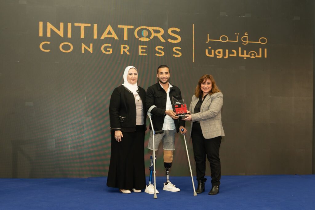 «أبوظبى التجاري مصر» يرعى مؤتمر المبادرين ويطلق باقة «إرادة»