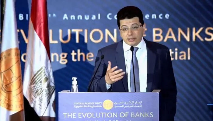 ننشر أبرز تصريحات إيهاب نصر وكيل مساعد محافظ البنك المركزي على هامش مؤتمر المعهد المصرفي
