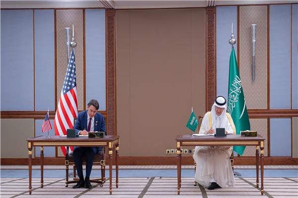 السعودية والولايات المتحدة يوقعان 18 اتفاقية تعاون جديدة