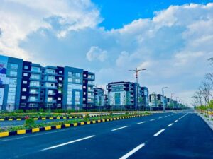 عاصمة الدلتا السياحية وتكلفت 24 مليار جنيه.. جولة بالصور داخل مدينة المنصورة الجديدة