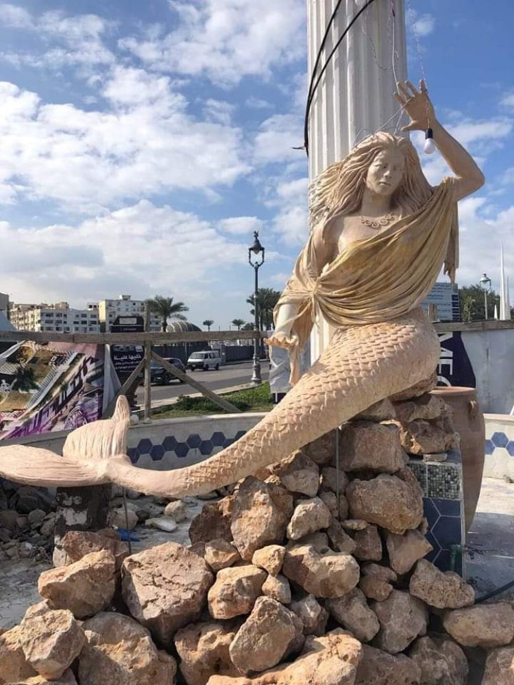 تمثال عروس البحر المهداة لتجميل الجزيرة