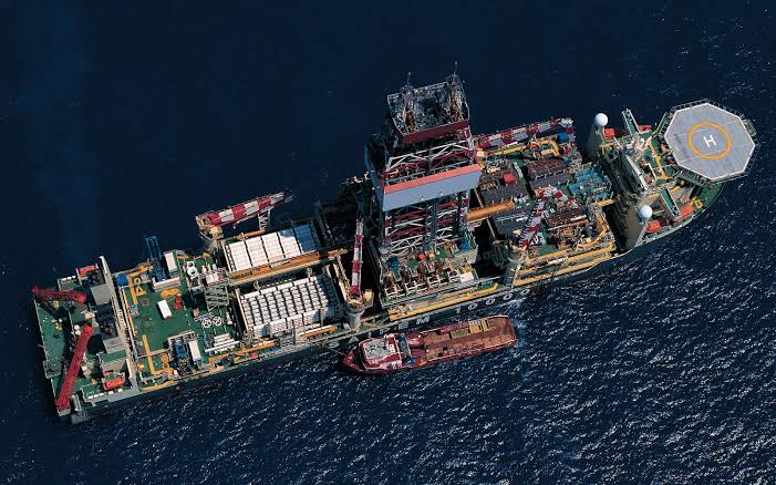 البترول : وصول سفينة الحفر «سايبم 10000» إلى المياه المصرية