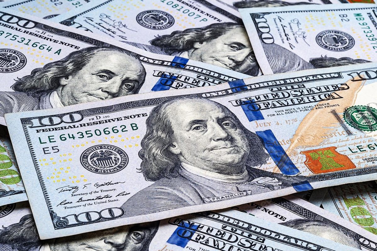 سعر الدولار مقابل الجنيه المصري اليوم الإثنين